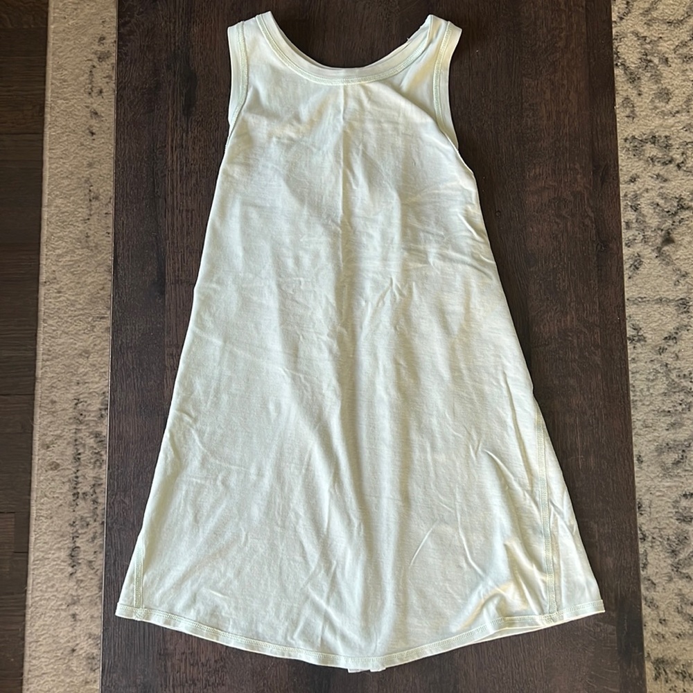 Lululemon tank top